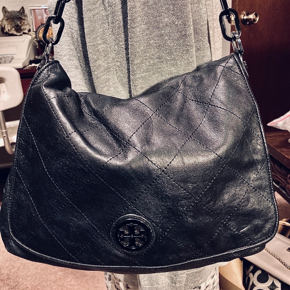 SOLD💕Tori Burch quilted black shoulder bag